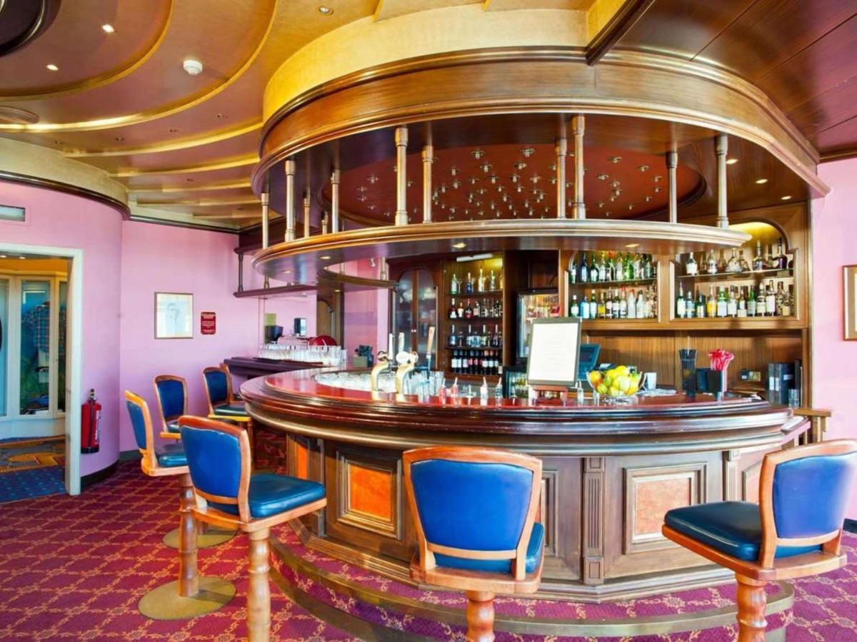 Отель Carlton Hotel, Bw Signature Collection