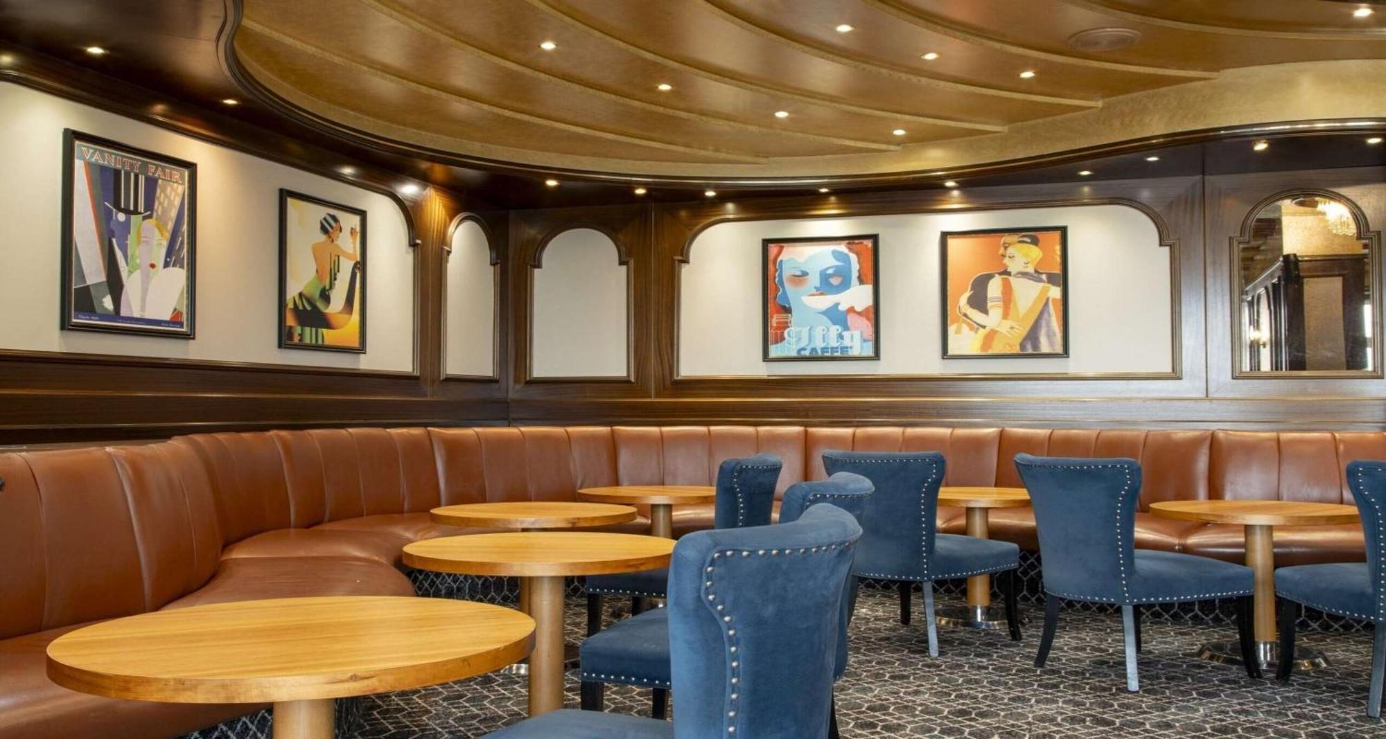 Carlton Hotel, Bw Signature Collection Отель 3*