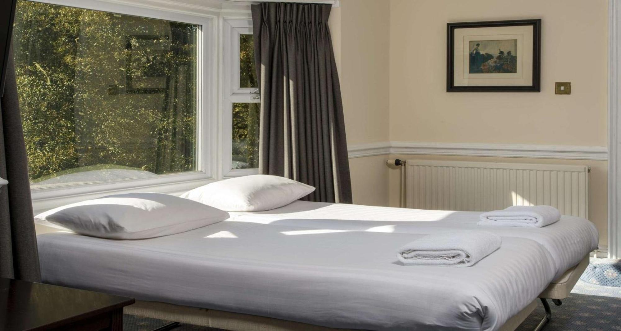 Carlton Hotel, Bw Signature Collection 3* Борнмут